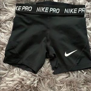 NWT kids medium nike pros